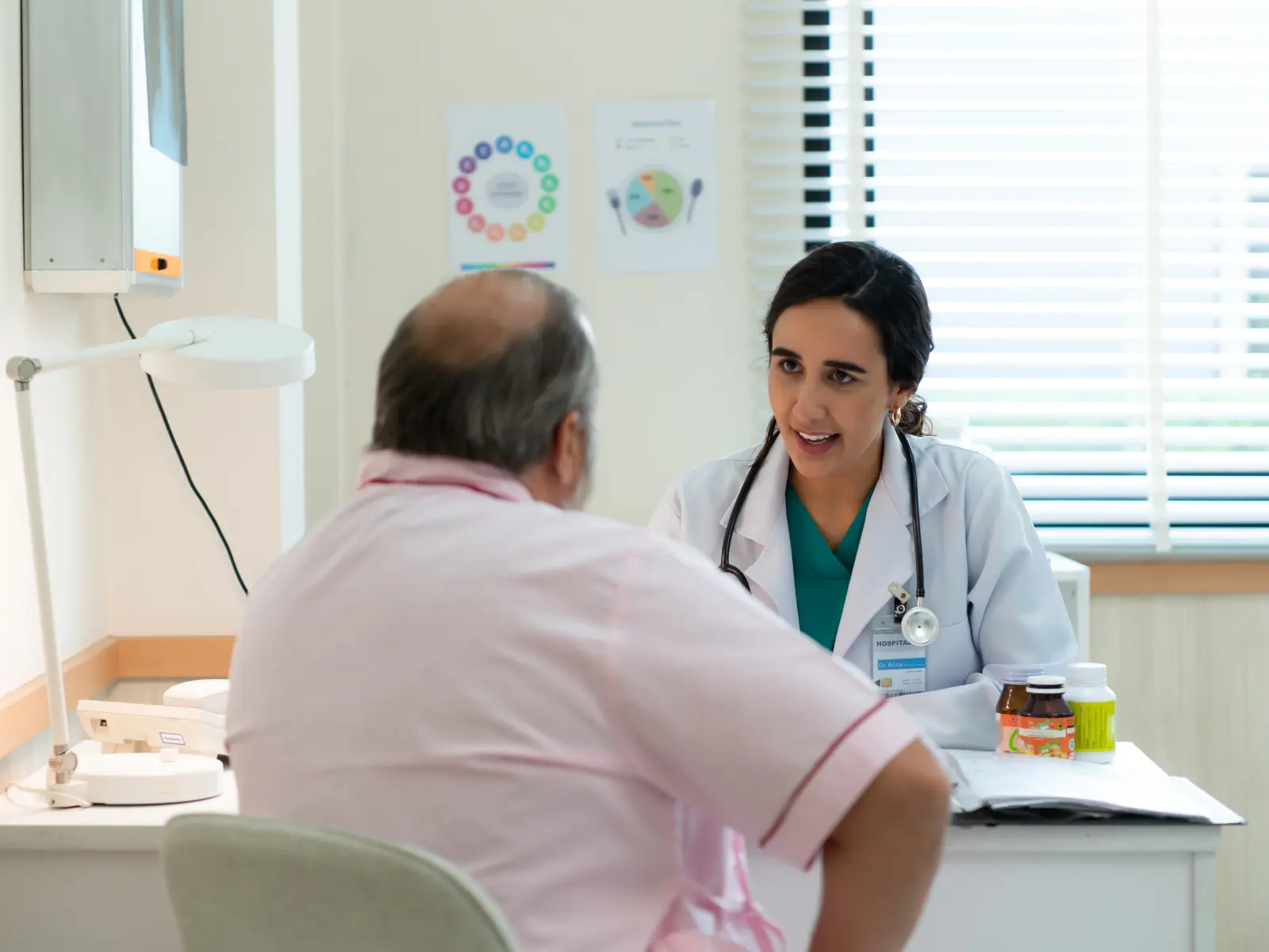 Consulta presencial de control de peso con médica en Clínica La Pradera, Pérez Zeledón